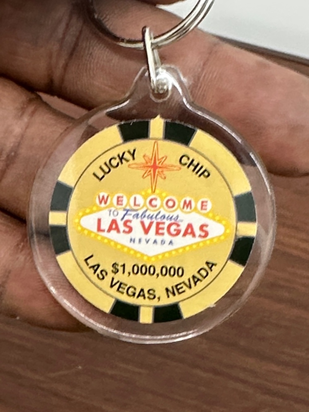 Las Vegas 'Welcome' Lucky Chip Keychain - Yellow